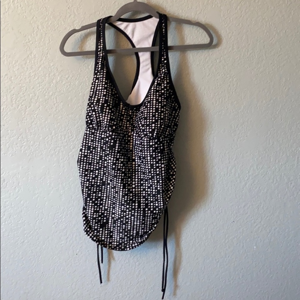 Liz Lange black and white tankini top